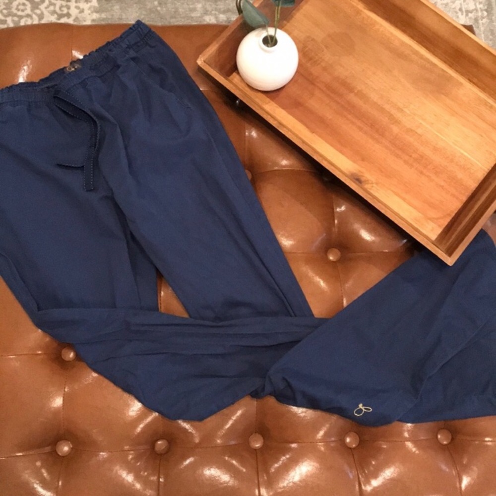 Jaanuu small tall navy bottoms
